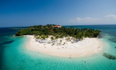 Rincón Beach & Cayo Levantado Samaná