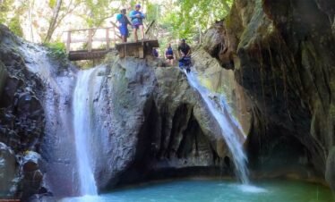 DAMAJAGUA WATERFALLS TOUR